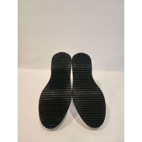 Madden Girl Chelsea Platform Boots White Faux Leather Women’s 7–7.5 - Picture 9 of 10